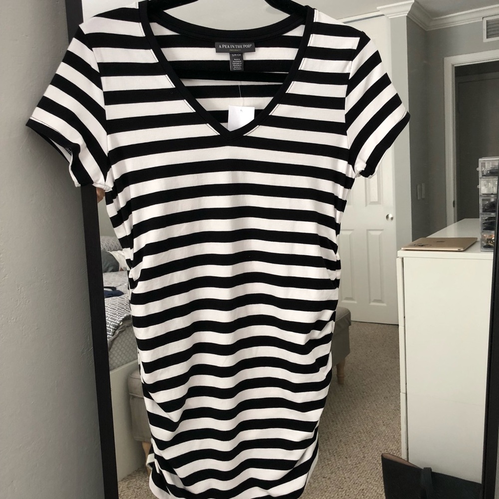 New! A Pea in the Pod maternity top